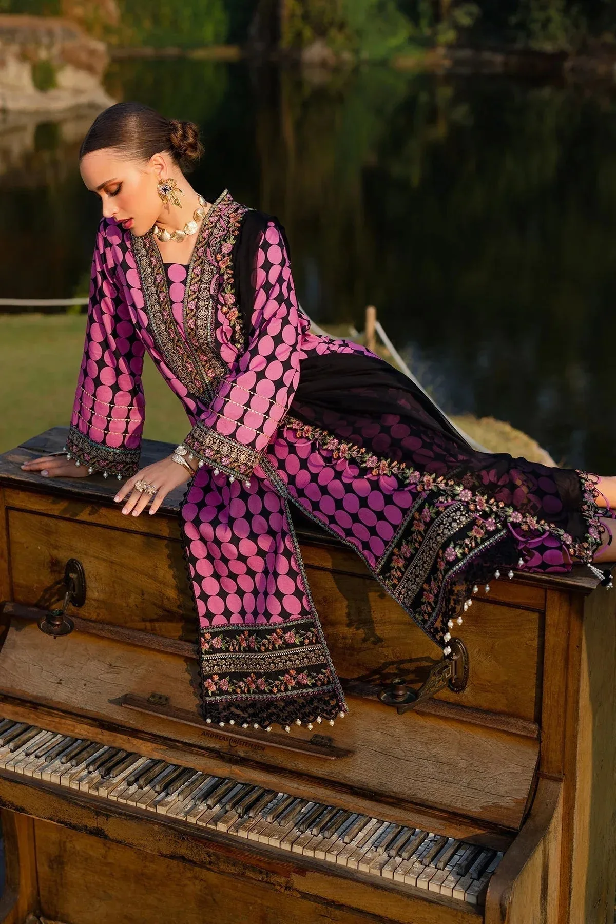 Charizma Qara Festive Edit 25 Rose Pink Chiffon – view 5 – Poshaq