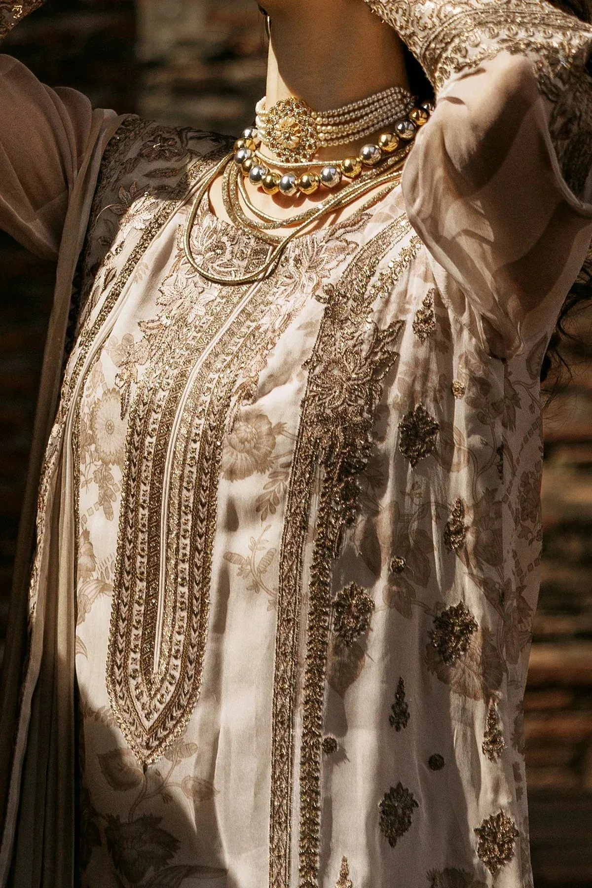 Charizma Vasal Collection 25 Cloud Gray Raw Silk – view 5 – Poshaq