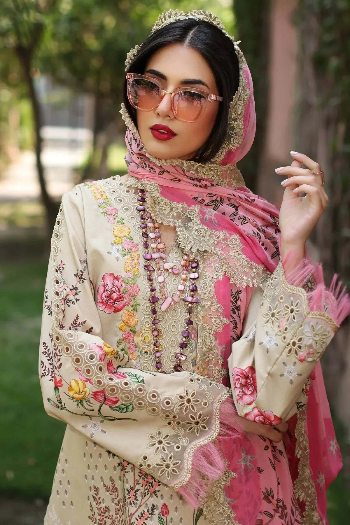 Beige long shirt with chiffon and cotton detailing – view 5 – Poshaq