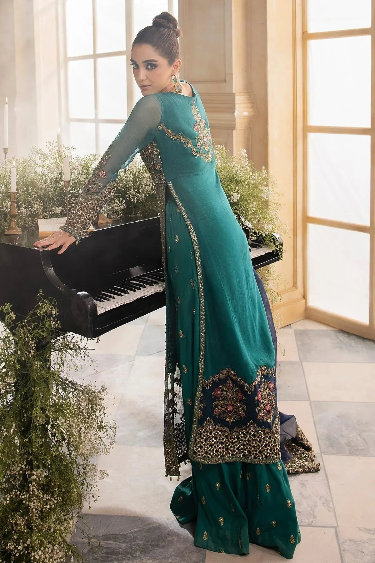 Charizma Dastan e Jashan Green Raw Silk – view 2 – Poshaq