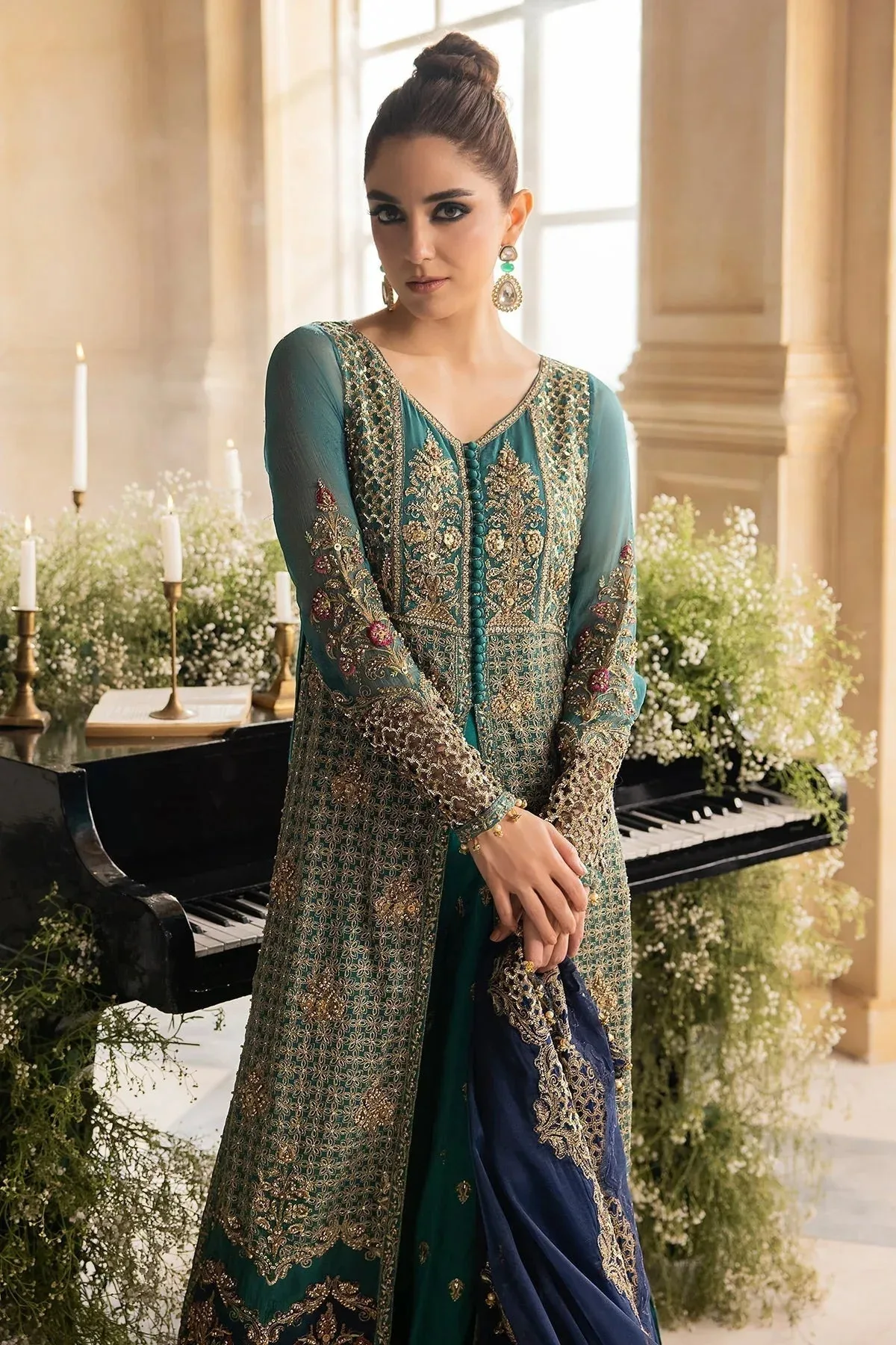 Charizma Dastan e Jashan Green Raw Silk – view 3 – Poshaq