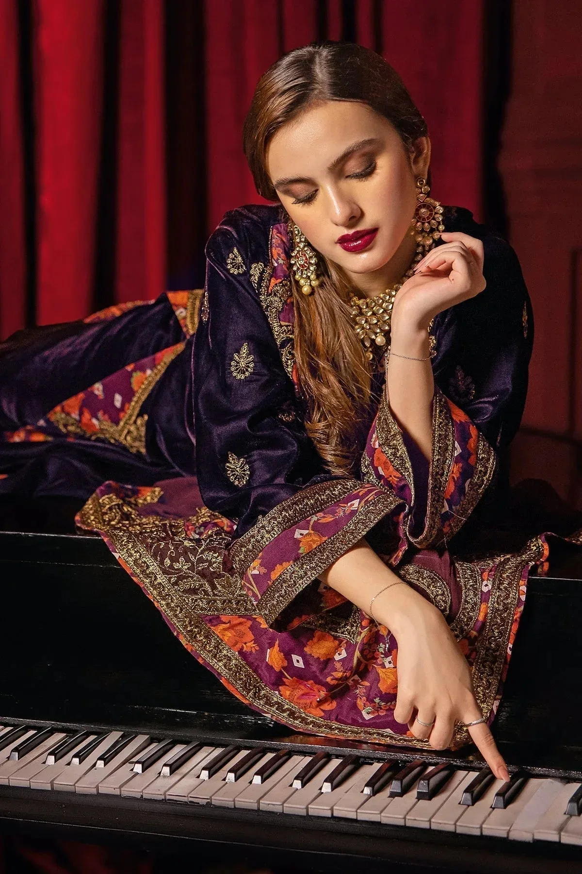 Charizma Signora Velvet Deep Purple Chiffon – view 4 – Poshaq