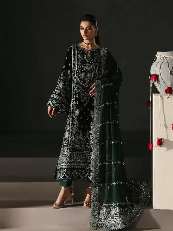 Gulaal Marais Velvet Dark Green Raw Silk – view 1 – Poshaq