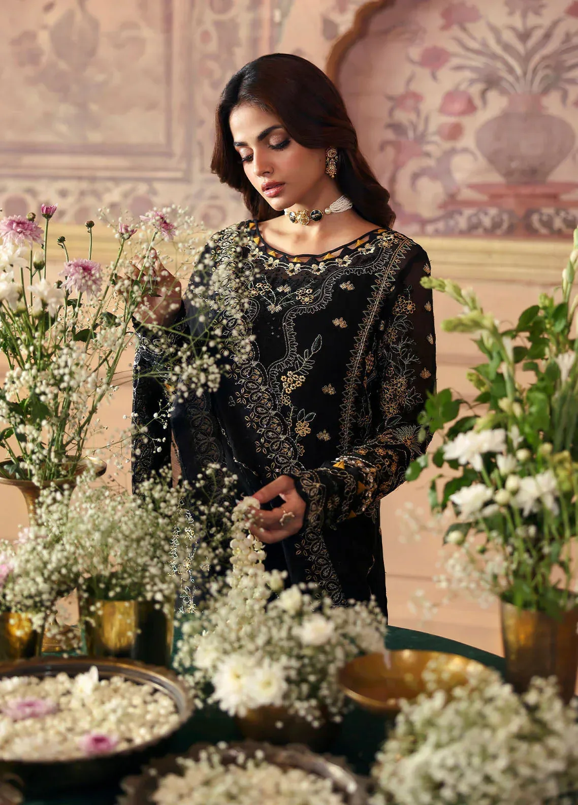 Gulaal I Evayna Embroidered Chiffon Black Raw Silk – view 4 – Poshaq