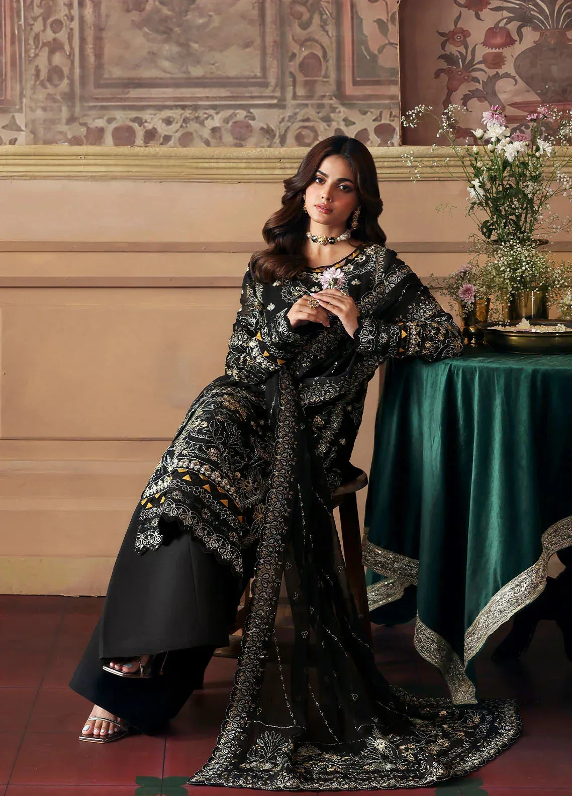 Gulaal I Evayna Embroidered Chiffon Black Raw Silk – view 7 – Poshaq