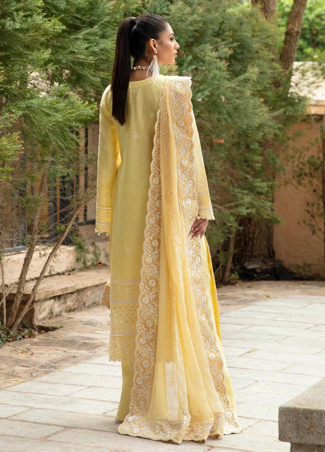 Gulaal Luxury Lawn 24 Yellow Organza – view 2 – Poshaq