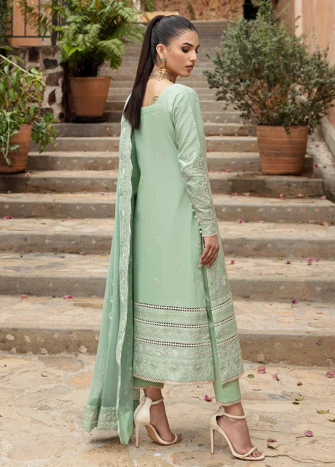 Gulaal Luxury Lawn 24 Green Organza – view 2 – Poshaq