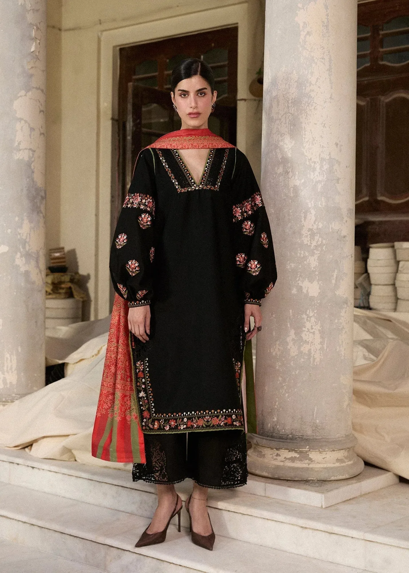Hussain Rehar Khaddar Pret 25 Black Khaddar – view 1 – Poshaq