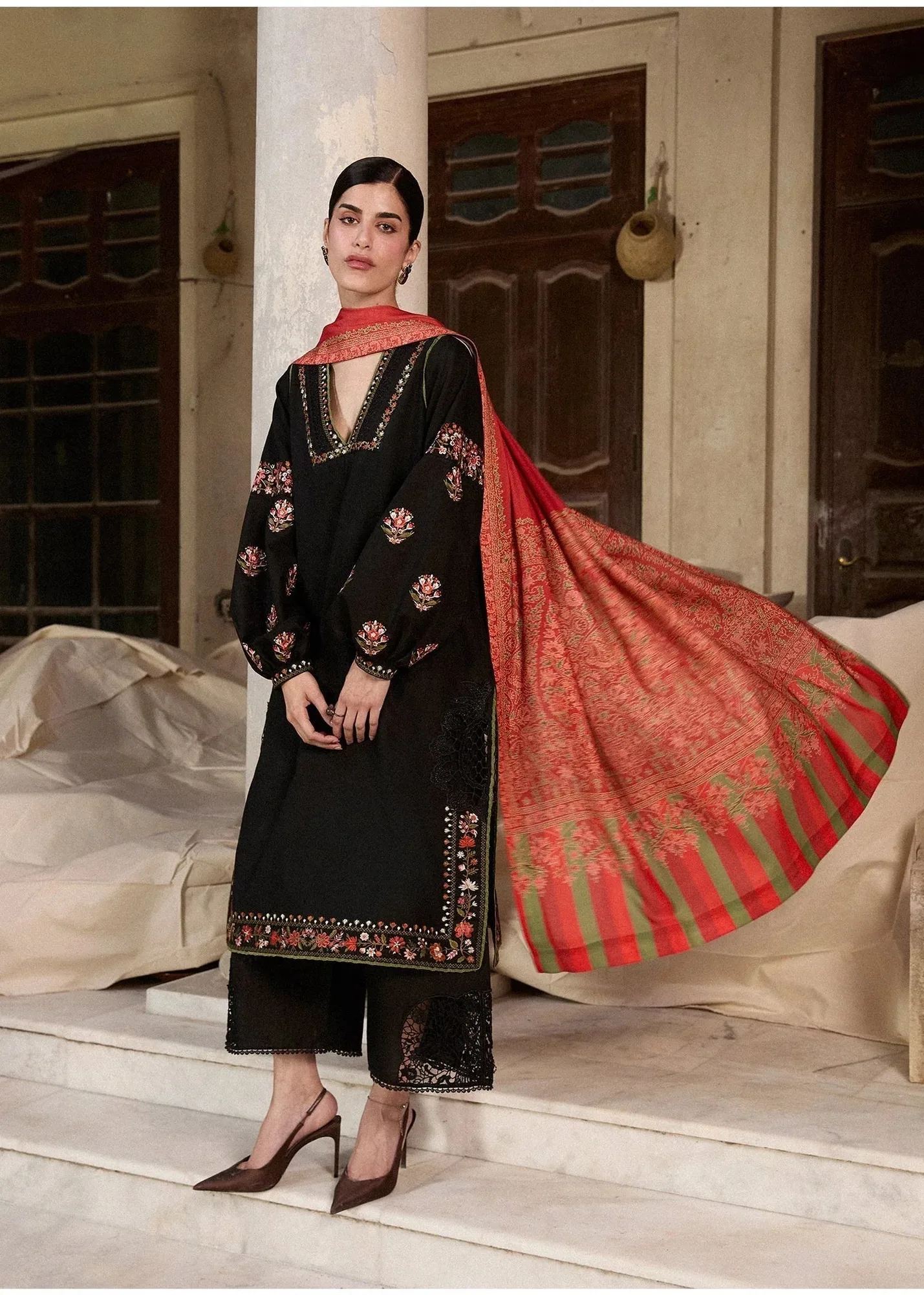 Hussain Rehar Khaddar Pret 25 Black Khaddar – view 3 – Poshaq