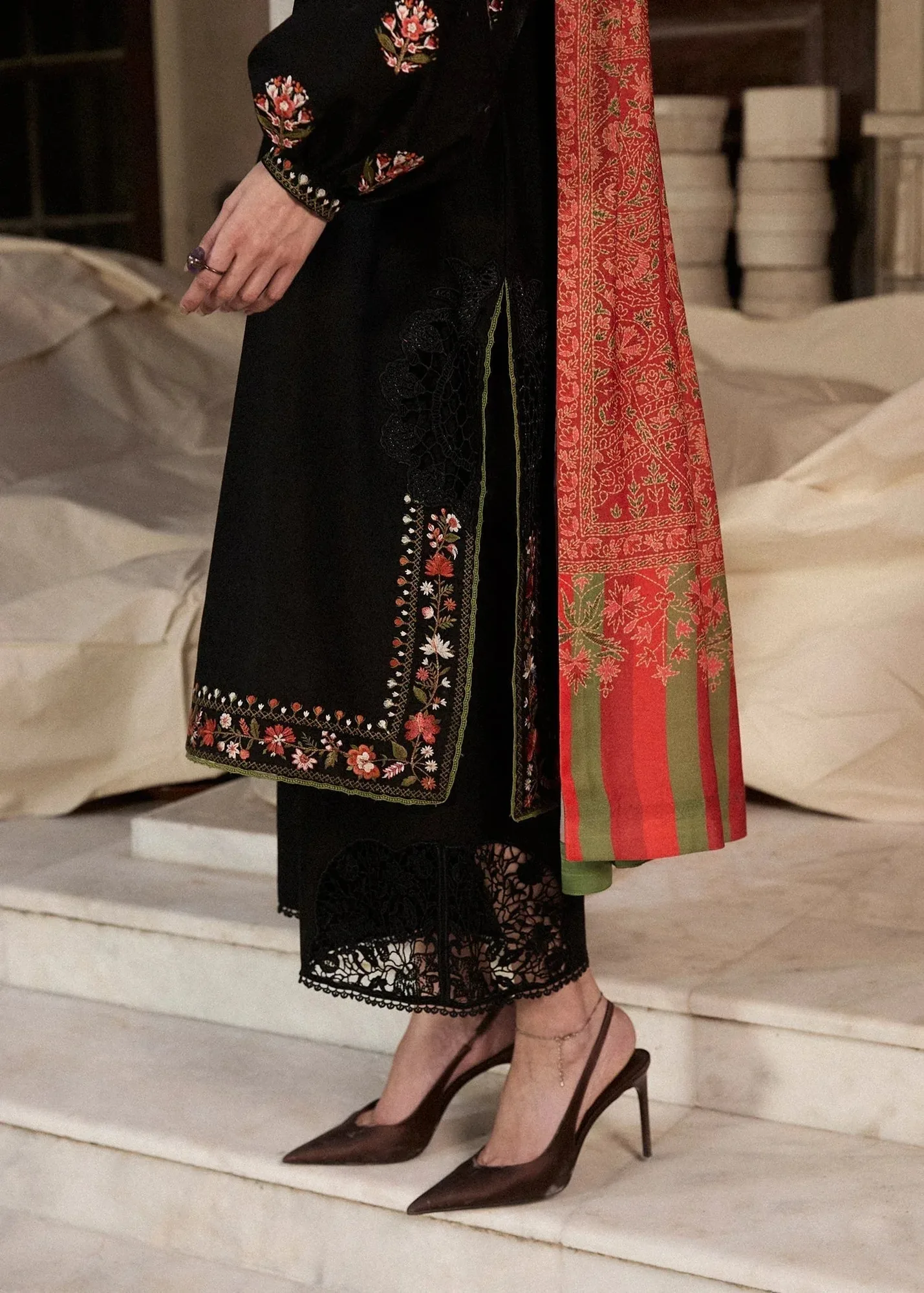 Hussain Rehar Khaddar Pret 25 Black Khaddar – view 5 – Poshaq