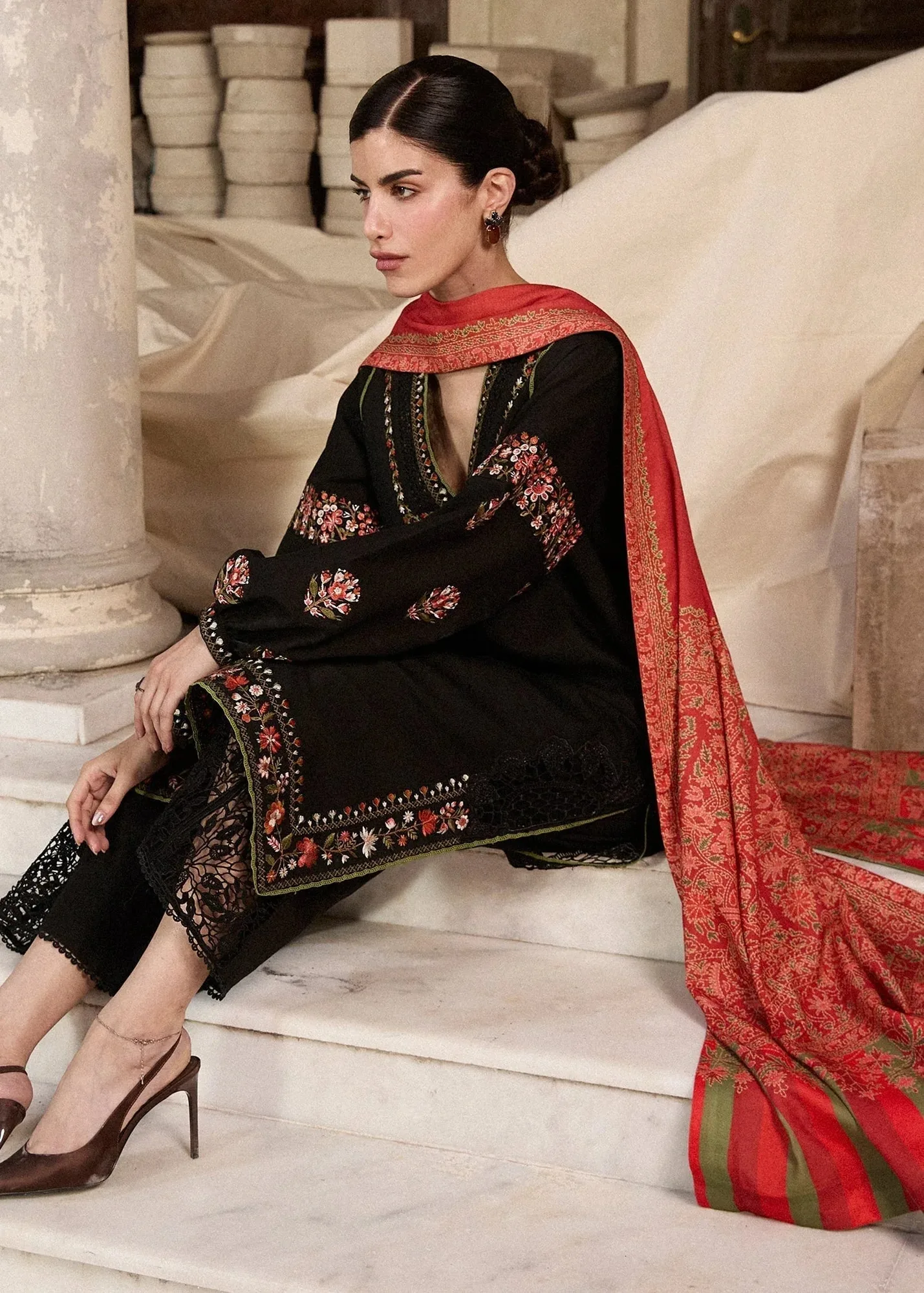 Hussain Rehar Khaddar Pret 25 Black Khaddar – view 6 – Poshaq