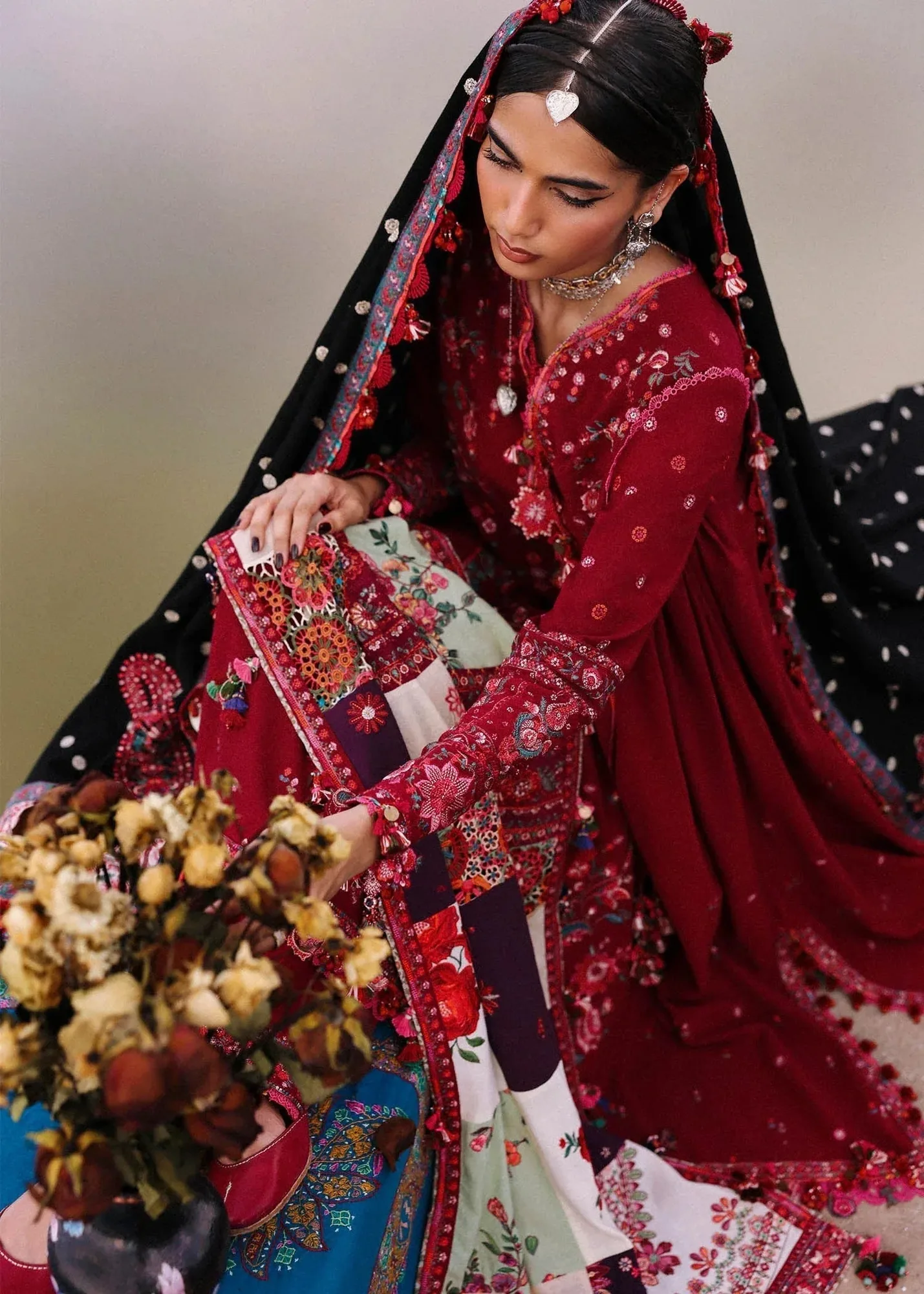 Hussain Rehar Karandi 25 Blood Red Organza – view 5 – Poshaq