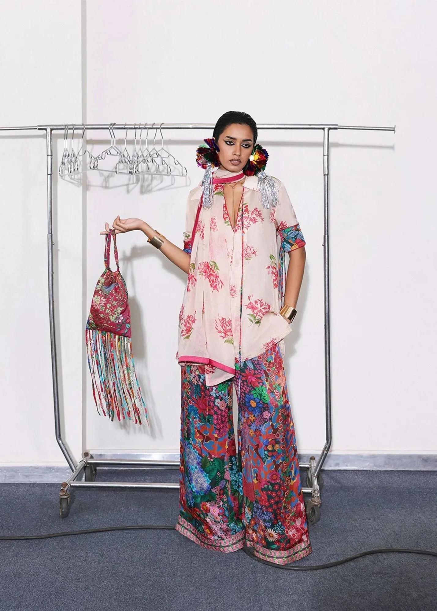 Hussain Rehar Pay Day Baby Pink Viscose – view 5 – Poshaq