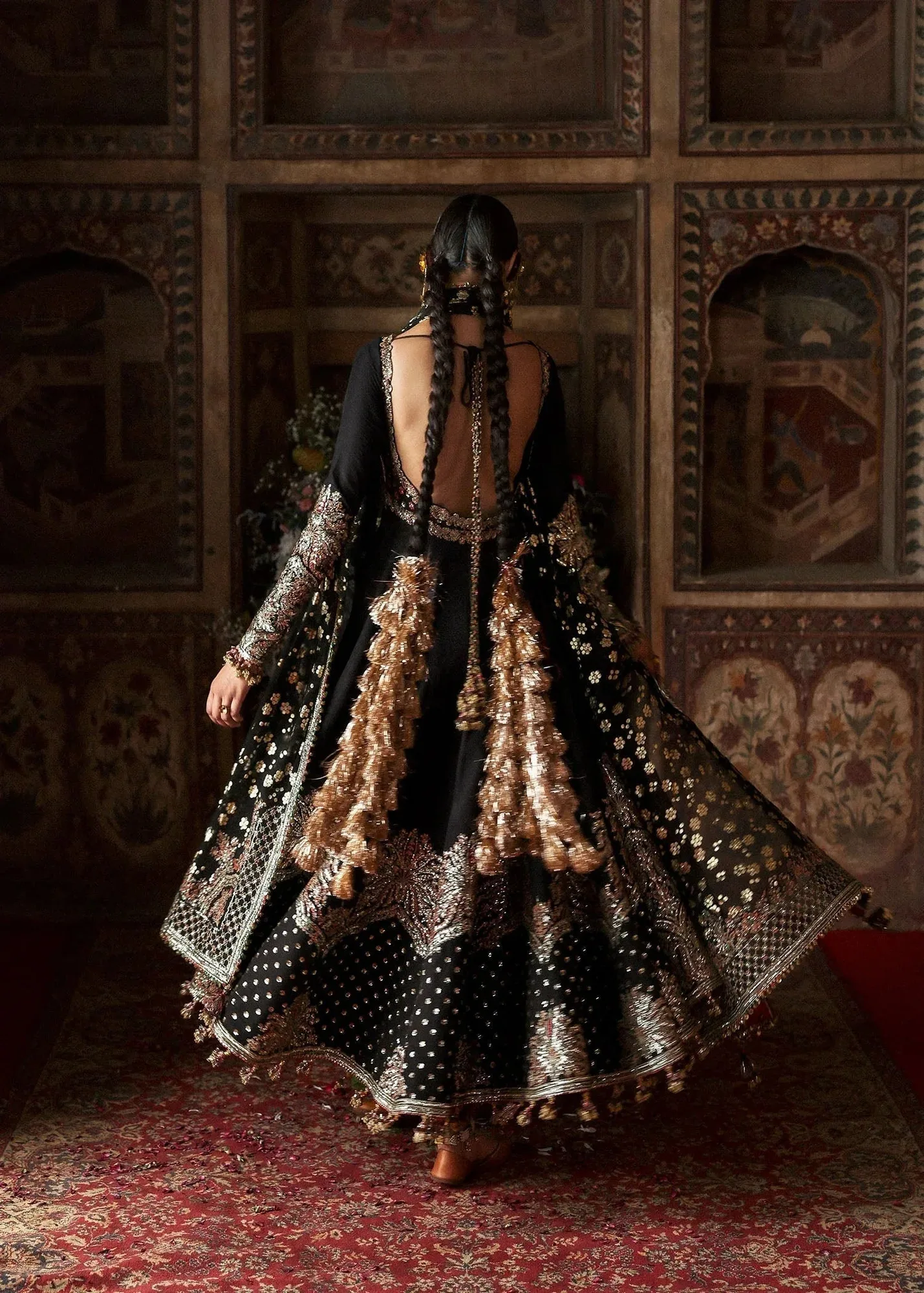 Hussain Rehar Massarat Formals 25 Black Raw Silk – view 2 – Poshaq