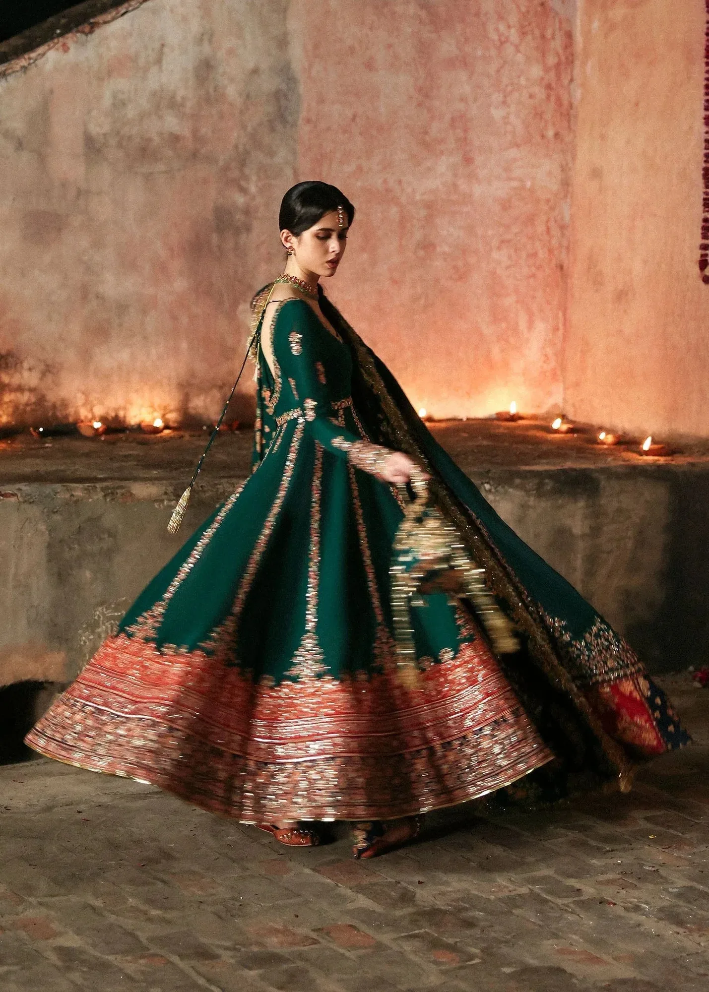 Hussain Rehar Massarat Formals 25 emerald green, Raw Silk – view 2 – Poshaq