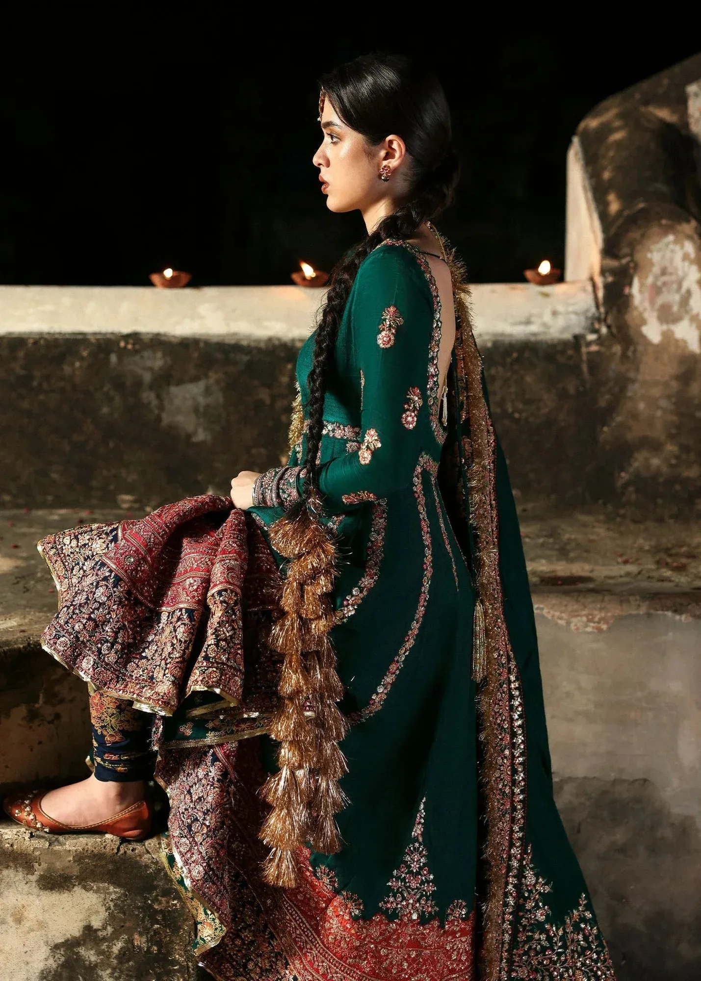 Hussain Rehar Massarat Formals 25 emerald green, Raw Silk – view 4 – Poshaq