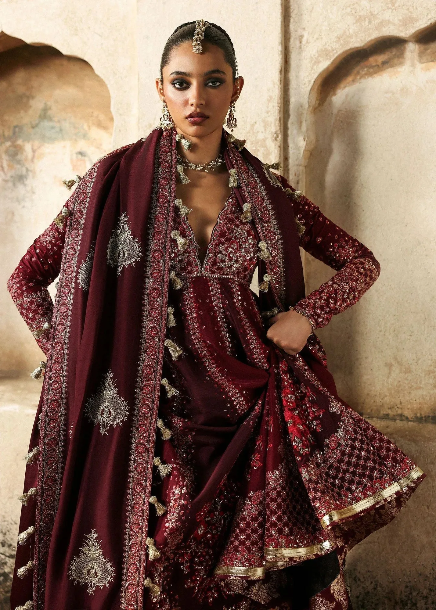 Hussain Rehar Massarat Formals 25 Maroon Raw Silk – view 4 – Poshaq