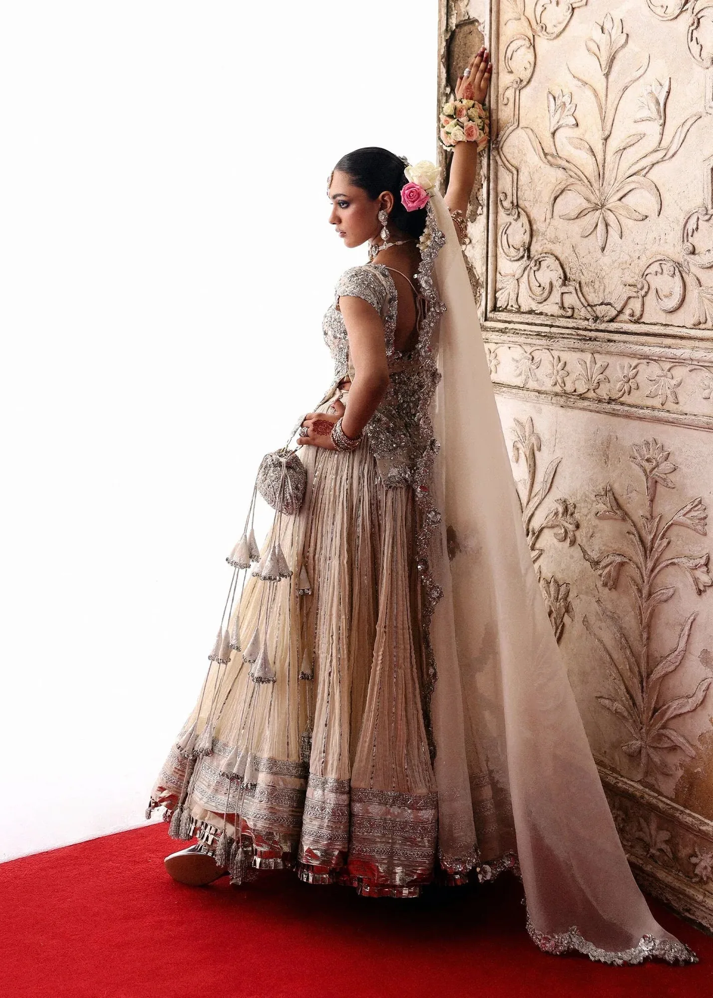 Hussain Rehar Ivory Gold Organza – view 2 – Poshaq