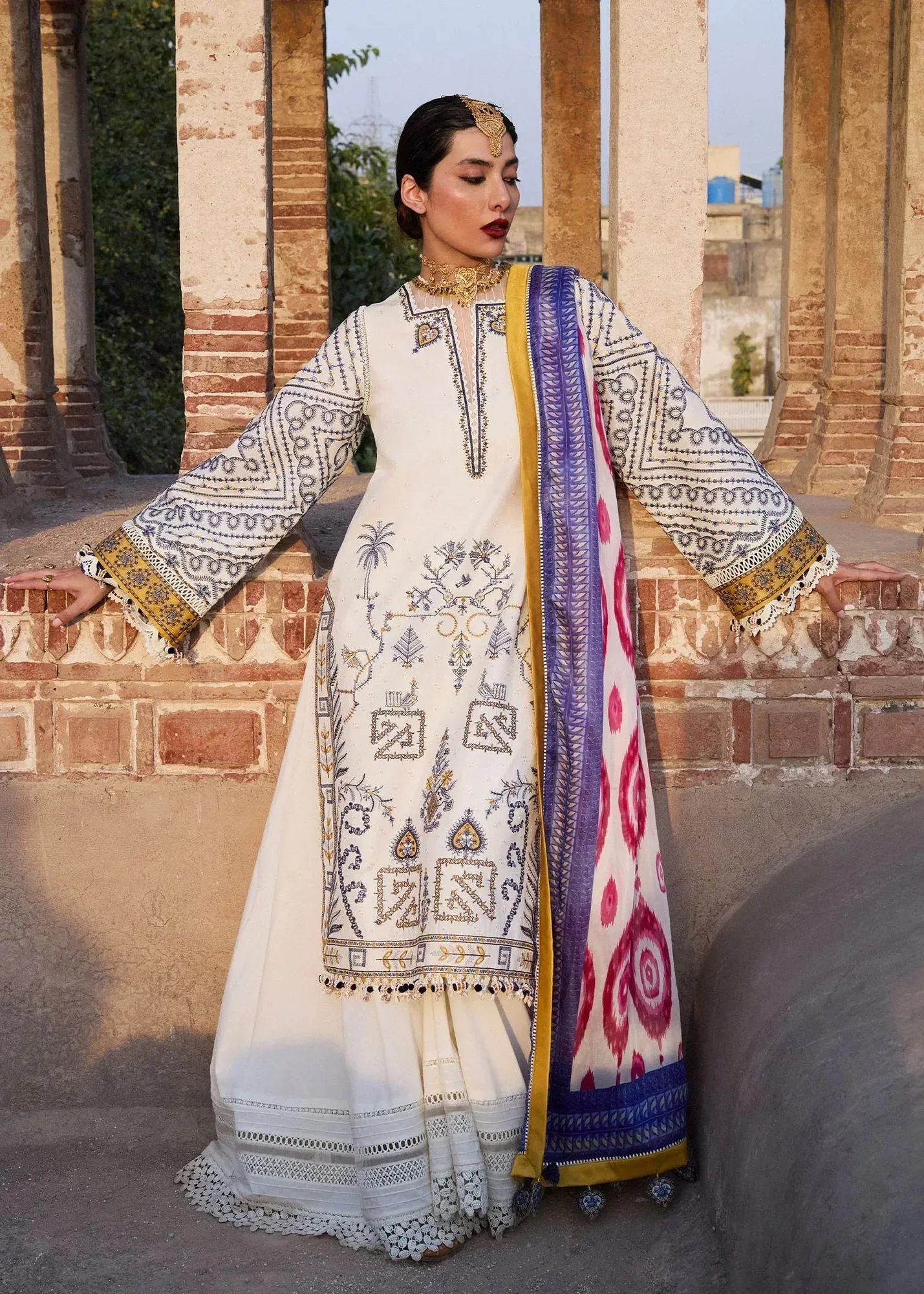 Hussain Rehar Nirmal SS 25 Off White Cotton – view 1 – Poshaq