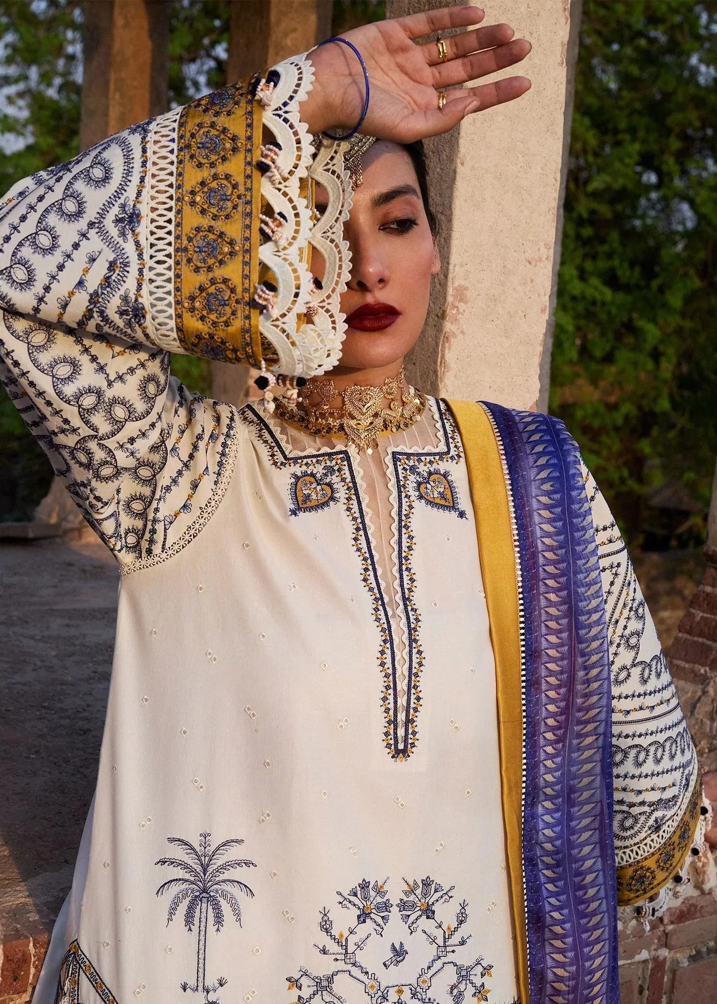 Hussain Rehar Nirmal SS 25 Off White Cotton – view 3 – Poshaq