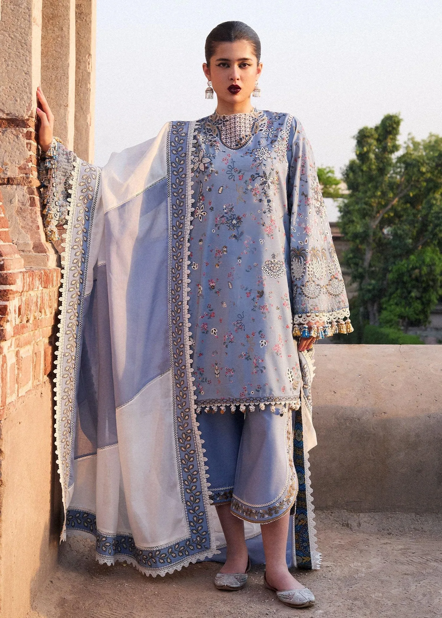Hussain Rehar Nirmal SS 25 Light Lavender Organza – view 4 – Poshaq
