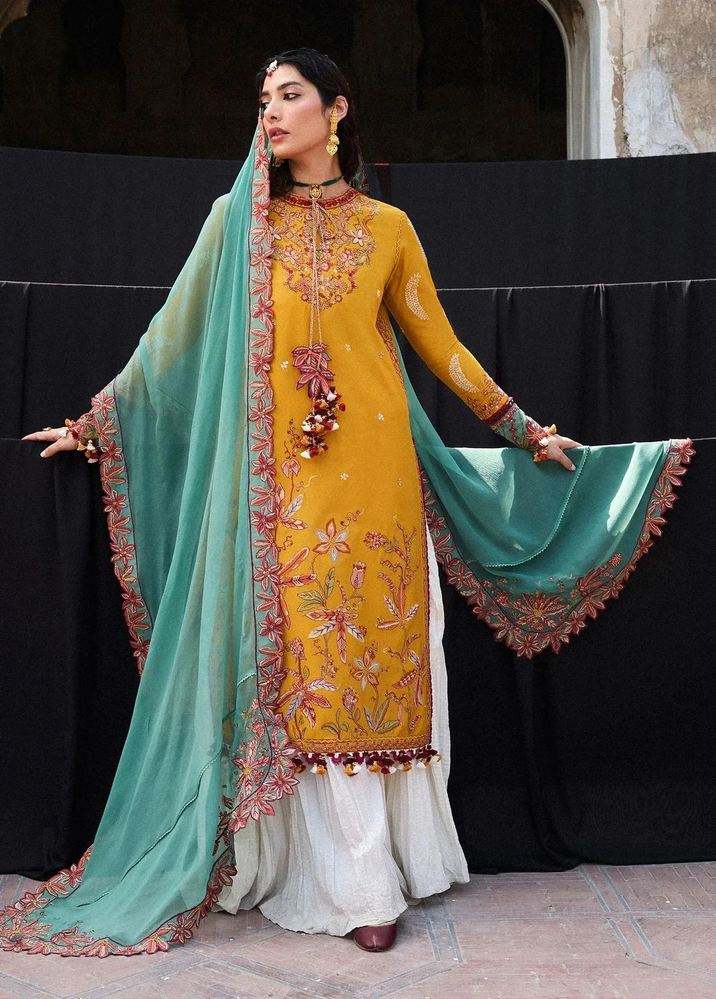 Hussain Rehar Nirmal SS 25 Orange Organza – view 4 – Poshaq