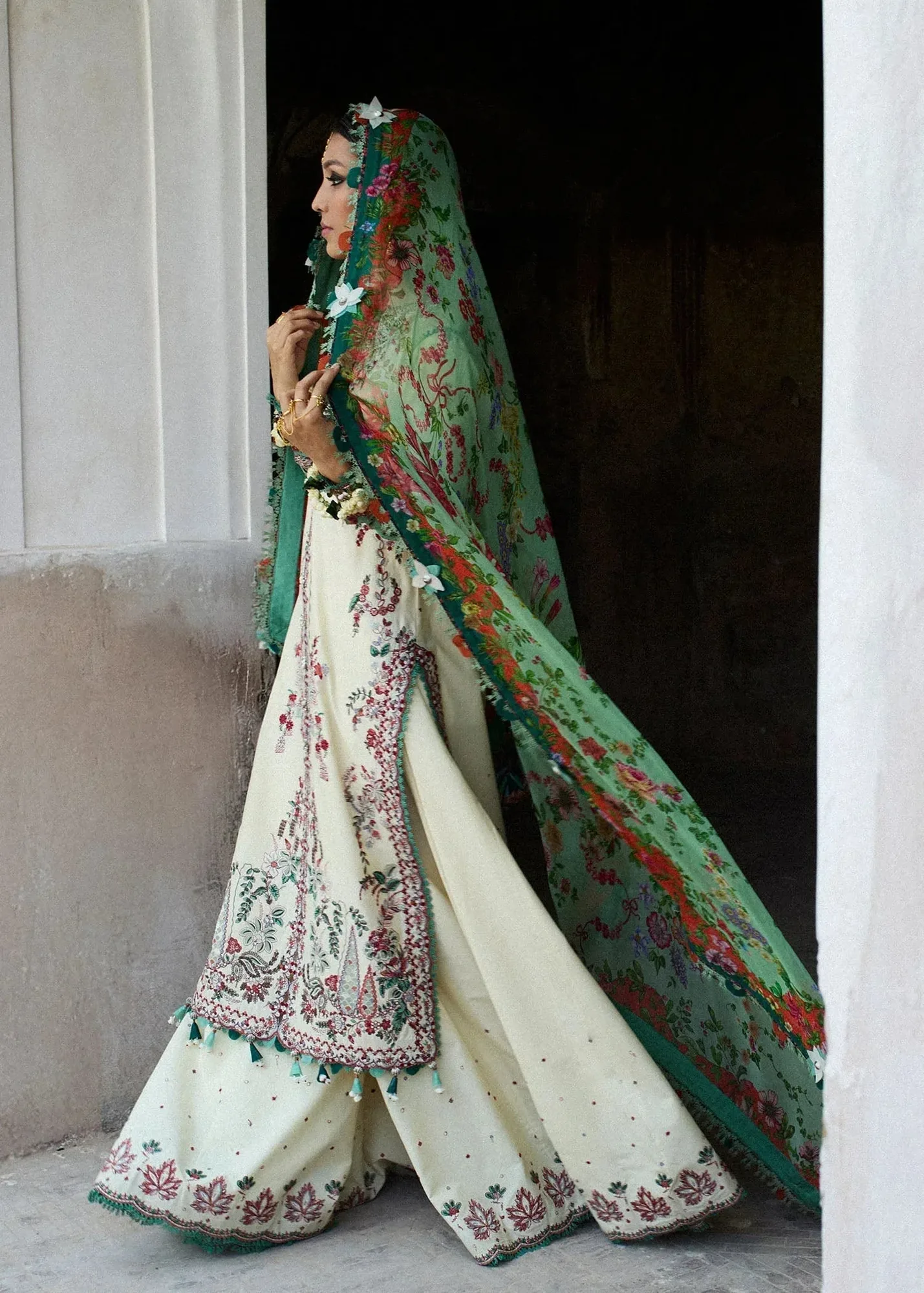 Hussain Rehar Nirmal SS 25 Pearl White Chiffon – view 2 – Poshaq
