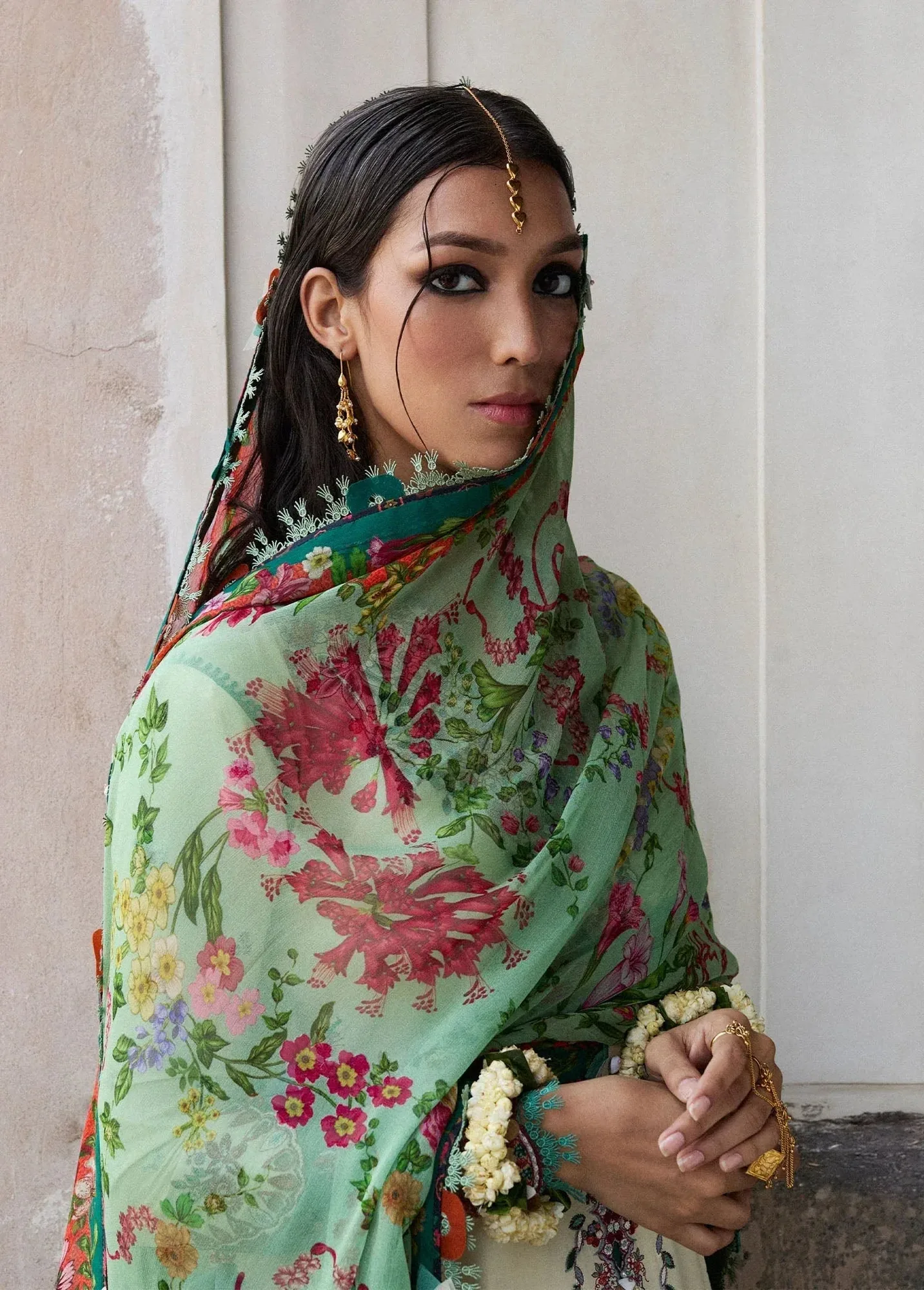 Hussain Rehar Nirmal SS 25 Pearl White Chiffon – view 3 – Poshaq
