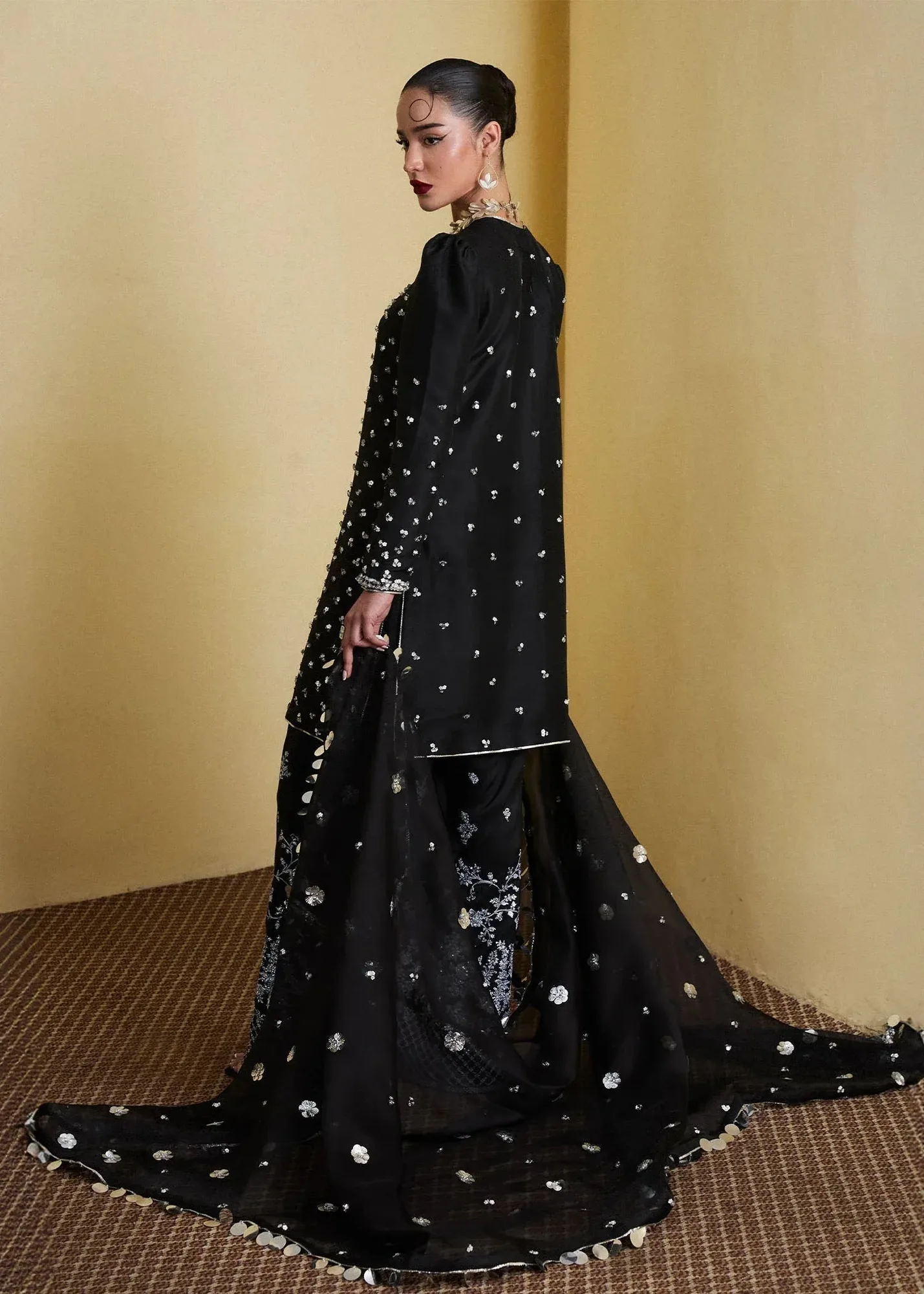 Hussain Rehar SS Luxury Pret 25 Black Raw Silk – view 2 – Poshaq