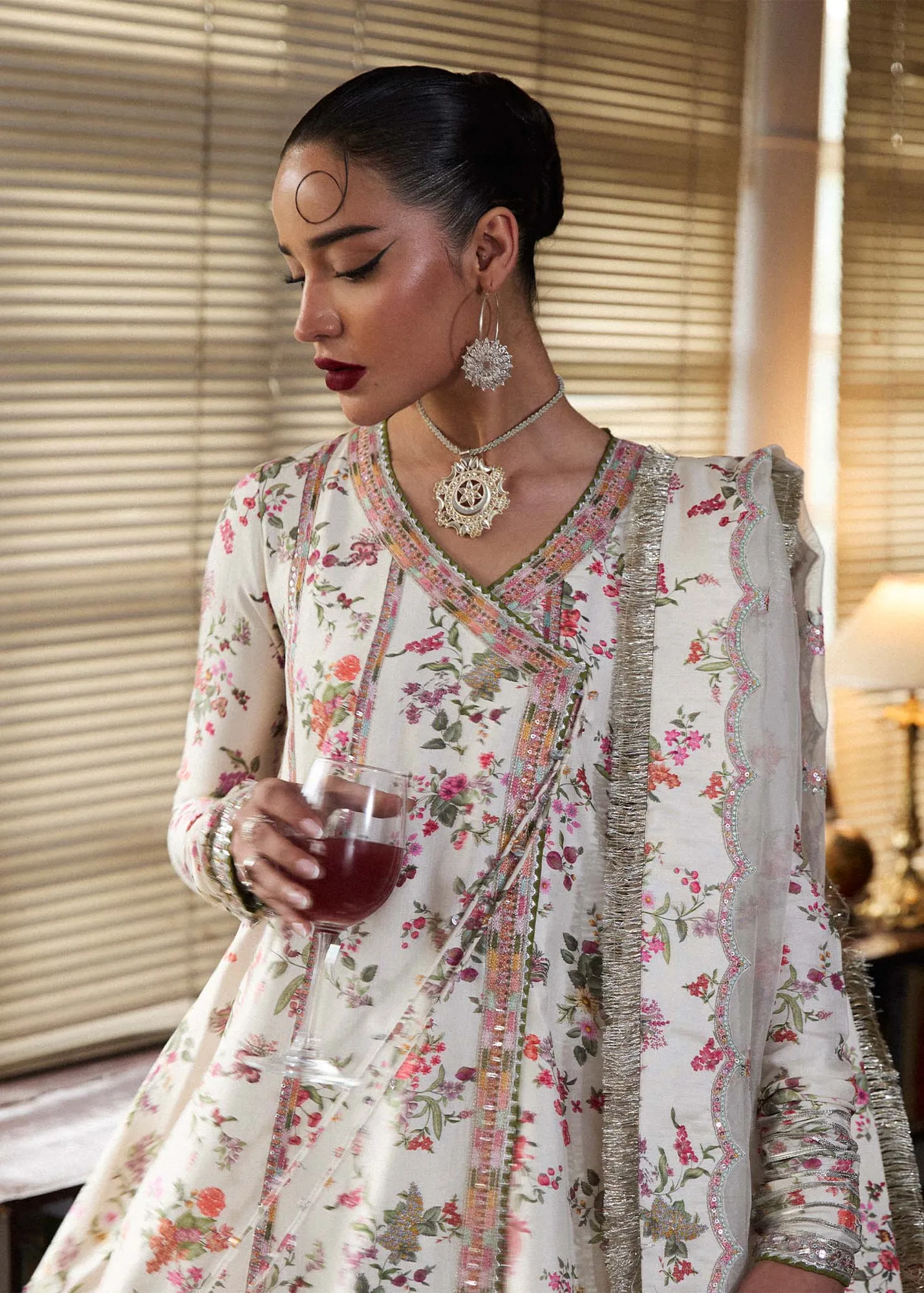 Hussain Rehar SS Luxury Pret 25 Off White Raw Silk – view 3 – Poshaq