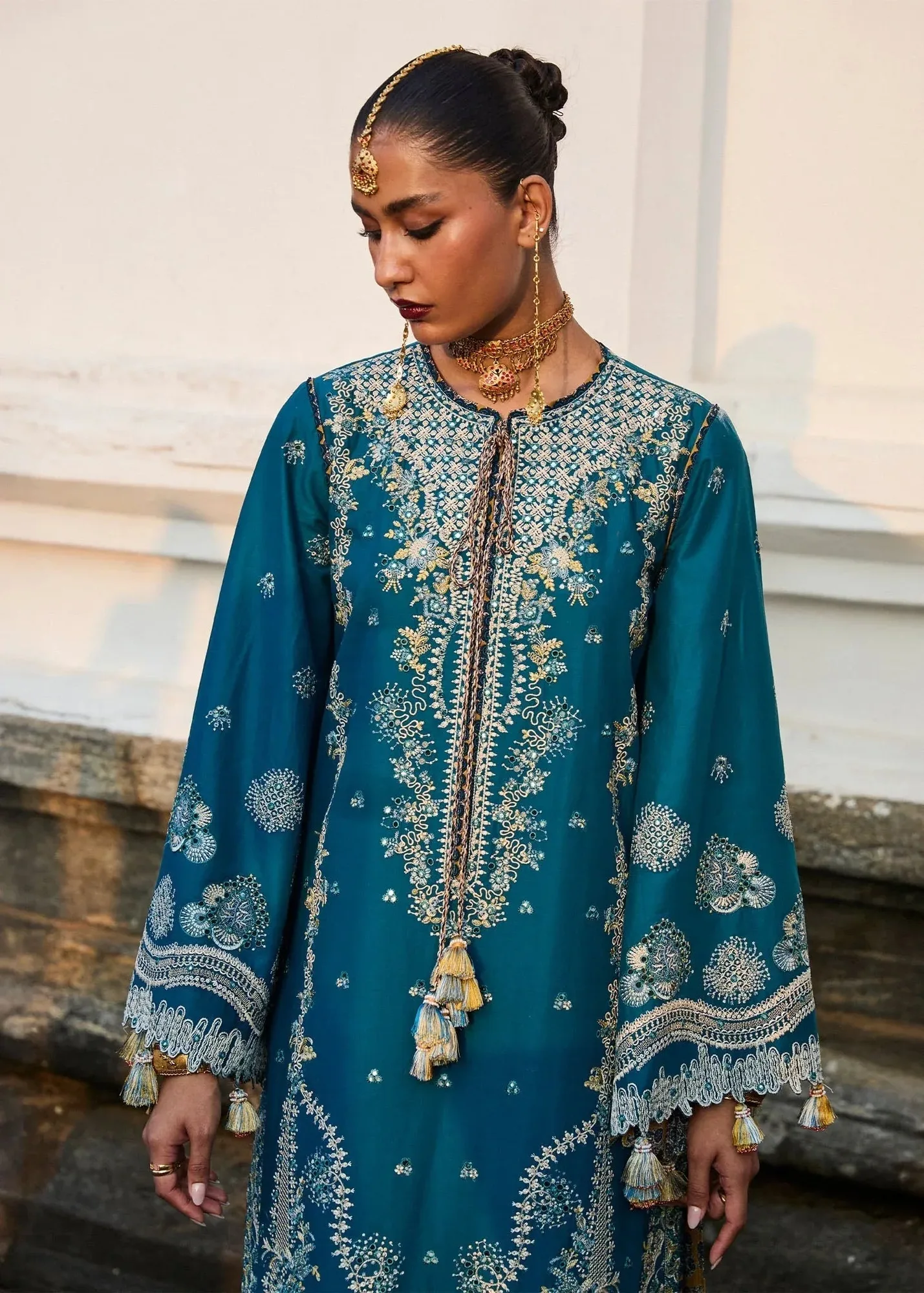 Hussain Rehar Luxury Lawn 25 Teal Blue Chiffon – view 3 – Poshaq