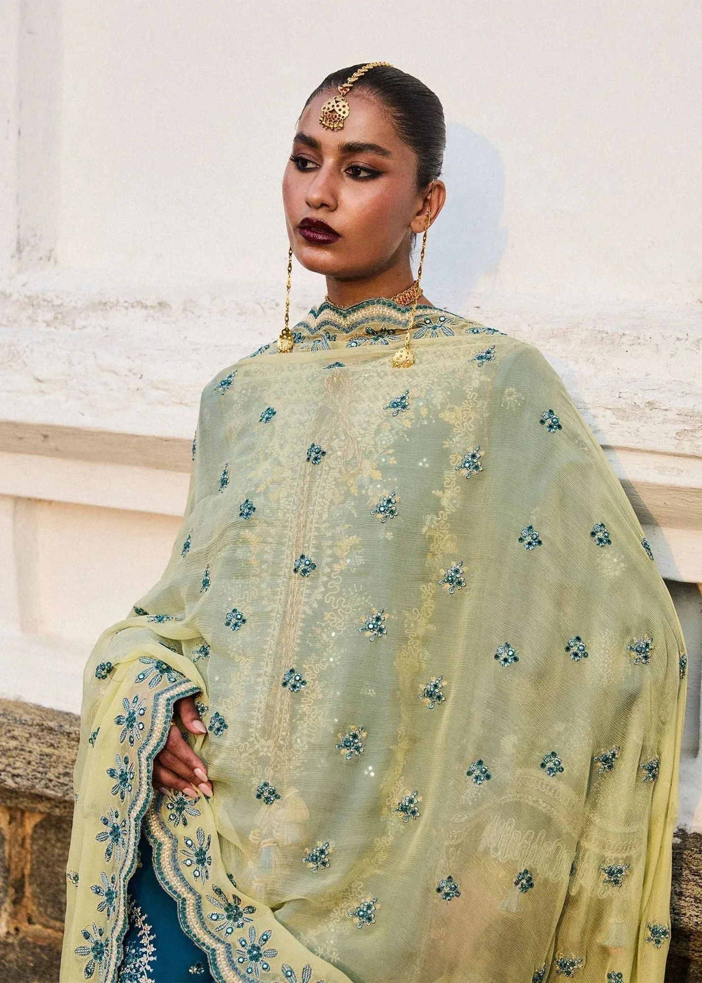 Hussain Rehar Luxury Lawn 25 Teal Blue Chiffon – view 4 – Poshaq