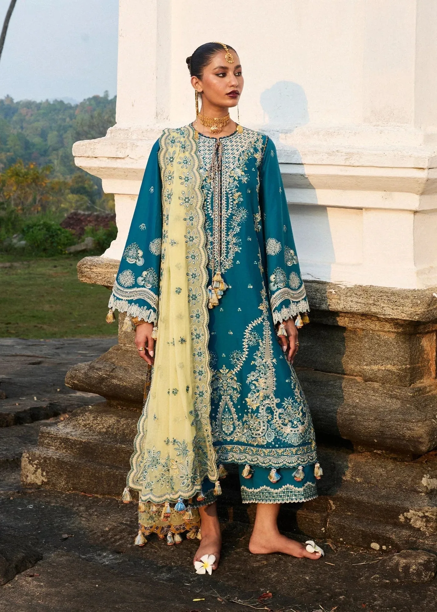 Hussain Rehar Luxury Lawn 25 Teal Blue Chiffon – view 5 – Poshaq