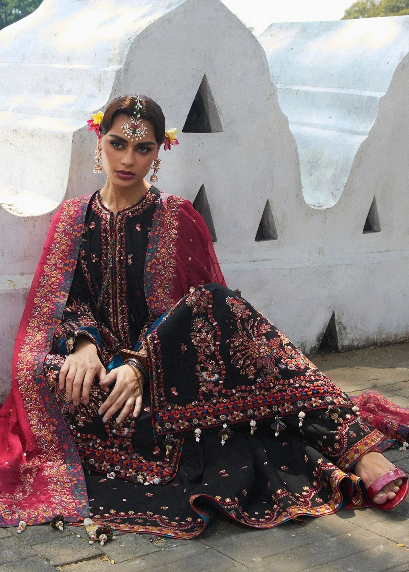 Hussain Rehar Luxury Lawn 25 Black Chiffon – view 5 – Poshaq