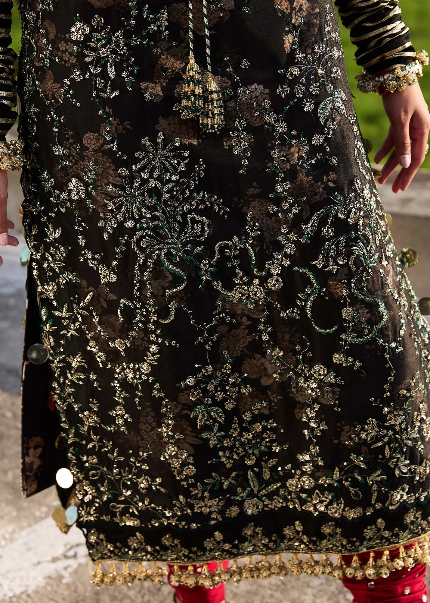 Hussain Rehar Darlings Festive 25 Black Raw Silk – view 5 – Poshaq