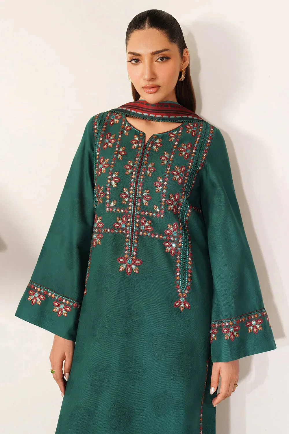 Jazmin Winter 25 Green Jacquard – view 3 – Poshaq