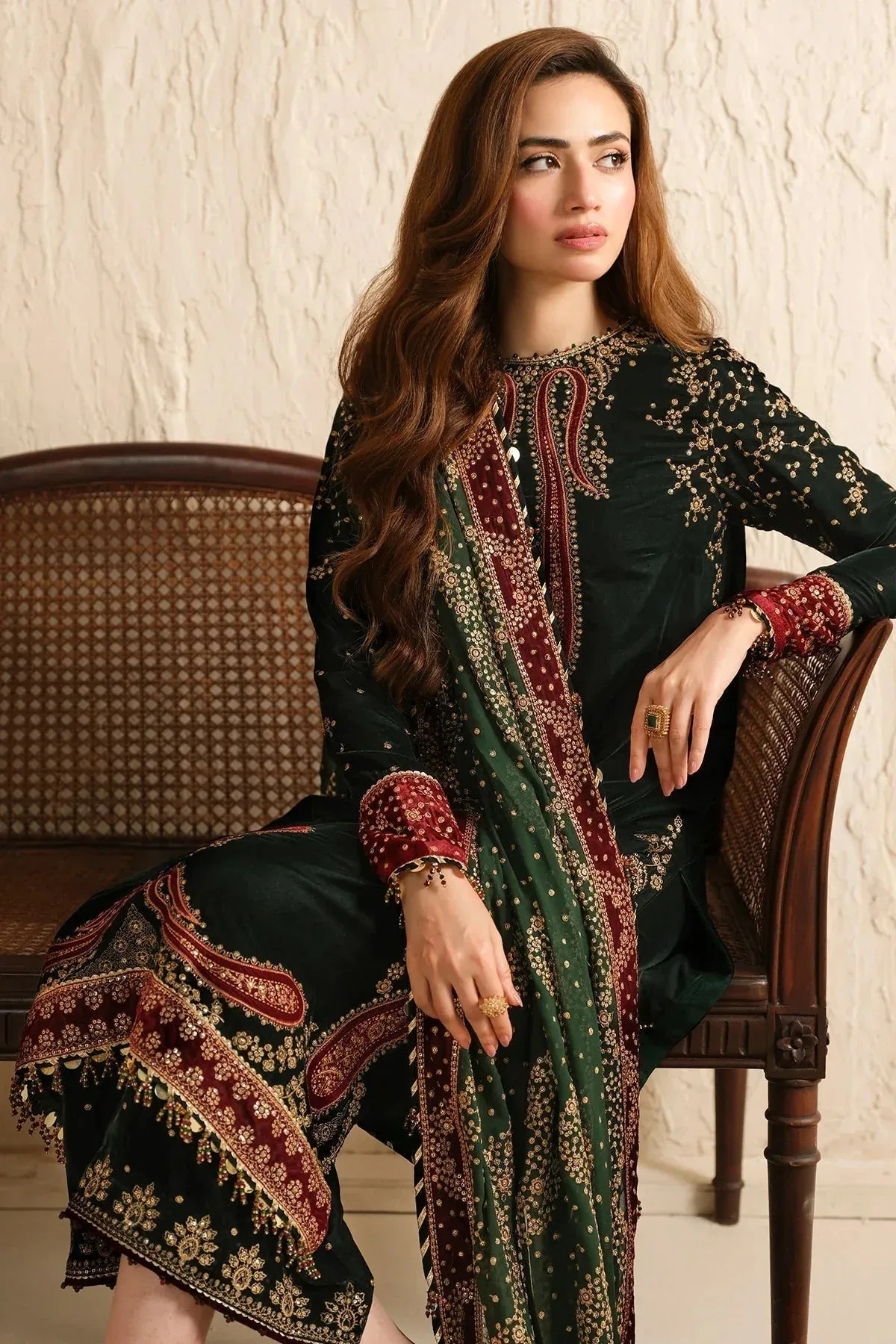 Jazmin Velvet Edit 24 Bottle Green Georgette – view 6 – Poshaq