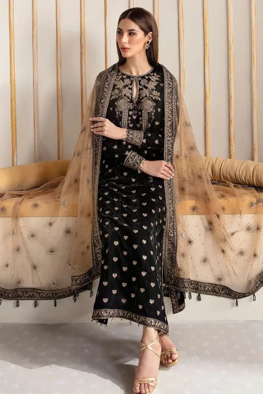Jazmin Velvet 23 Black Velvet – view 1 – Poshaq