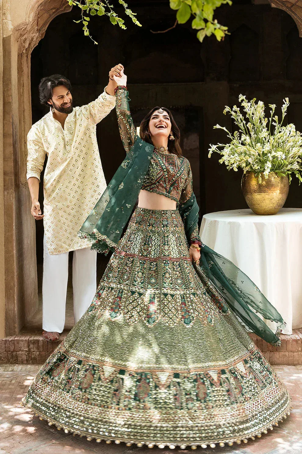 Shagna Mehfil Festive Formals Green Organza – view 4 – Poshaq