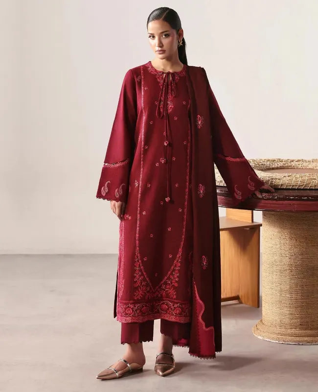 Republic Womenswear Basics Winter 25 Maroon Jacquard – view 1 – Poshaq