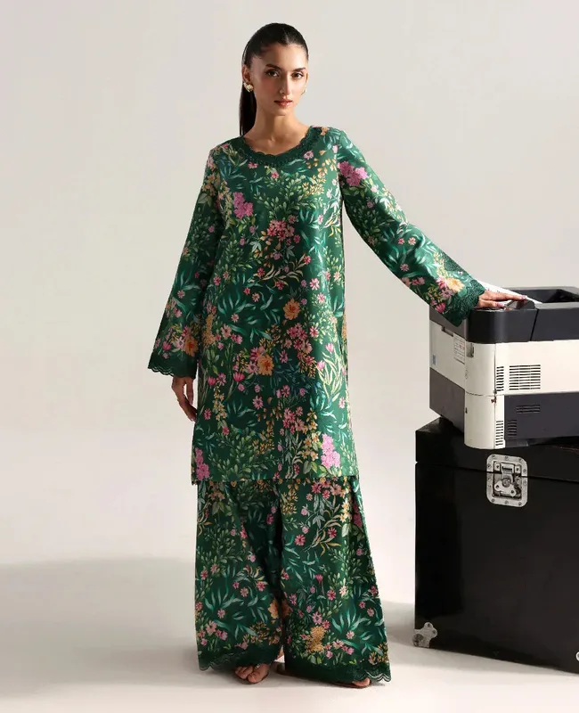 Republic Womenswear Essentials Pre Fall Bottle Green Cambric – view 1 – Poshaq