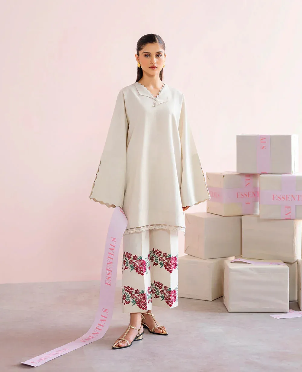 Republic Womenswear Essentials 25 White Jacquard – view 1 – Poshaq