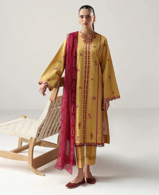 Republic Womenswear Basics 25 Mustard Jacquard – view 1 – Poshaq
