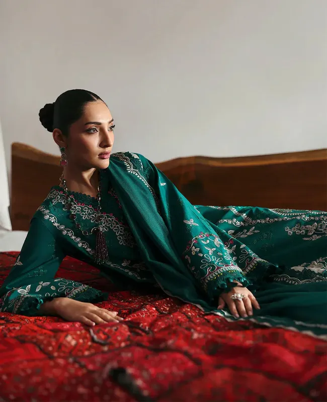 Republic Womenswear Talia Luxury Lawn 25 Teal Green Organza – view 1 – Poshaq