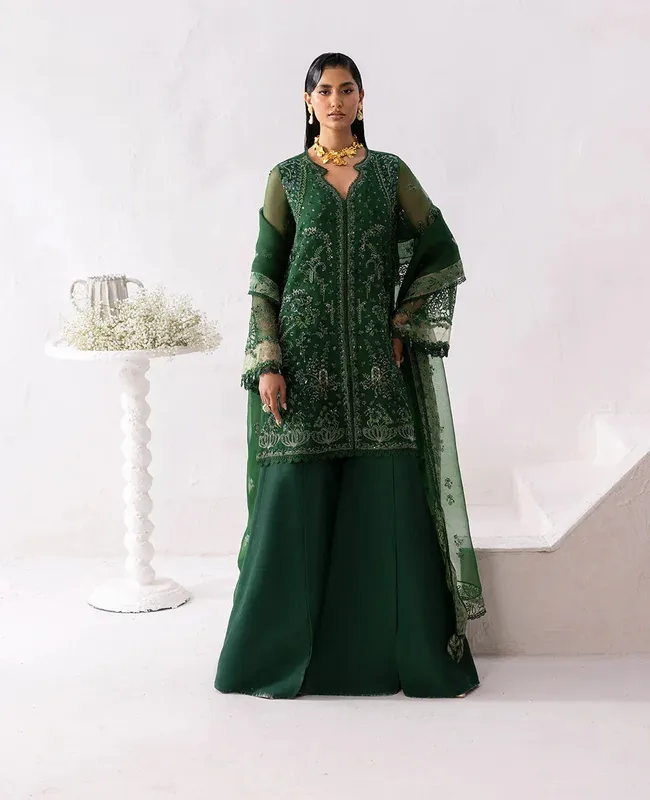Republic Womenswear Reve De Luxe 25 Bottle Green Organza – view 1 – Poshaq