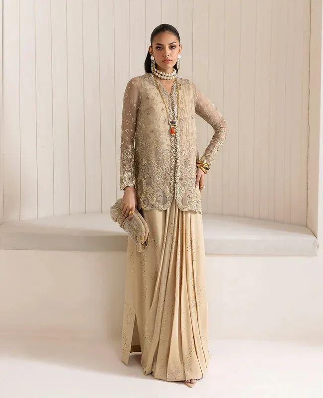 Republic Womenswear Reve De Luxe 25 Beige Organza – view 1 – Poshaq