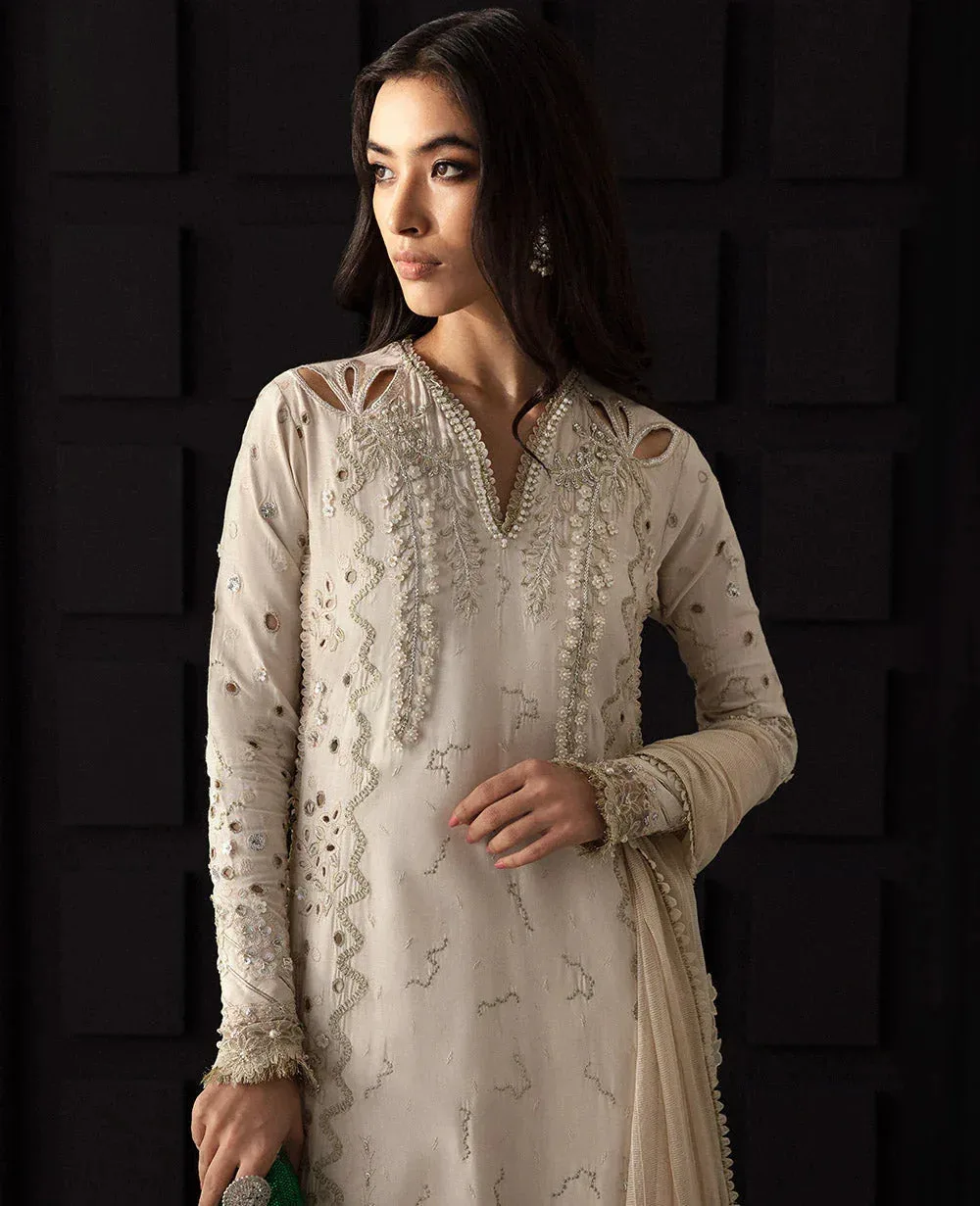 Republic Womenswear Jeune Fille 24 Silver Raw Silk – view 5 – Poshaq