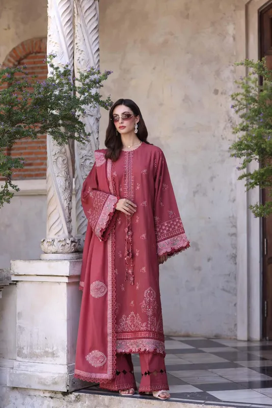 Noor by Saadia Asad Winter Pashmina 25 Candy Pink Pashmina – view 1 – Poshaq