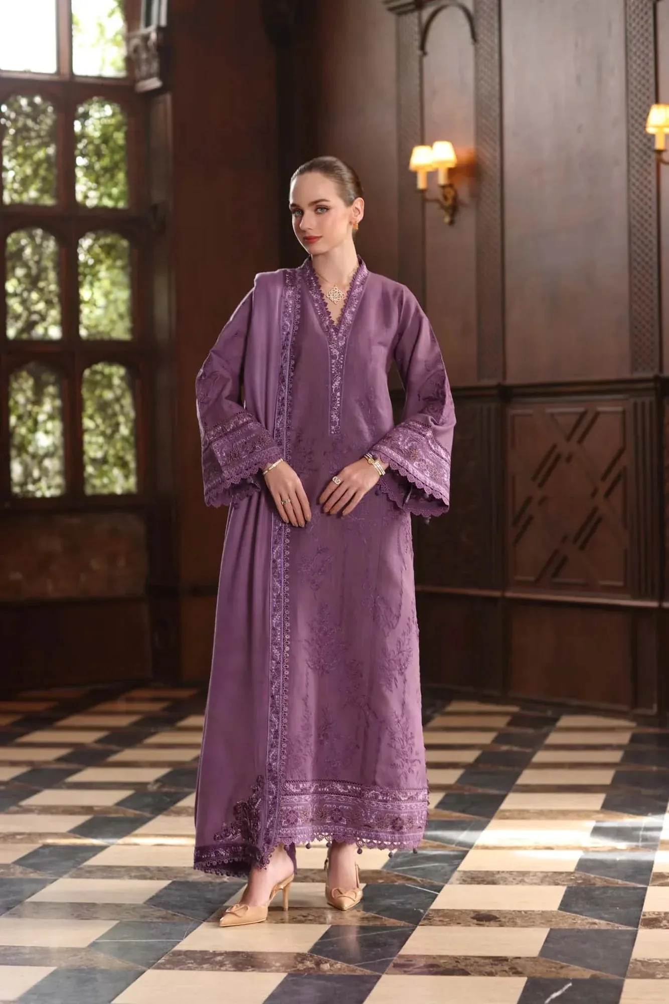 Noor by Saadia Asad Winter Pashmina 25 Plum Pashmina – view 1 – Poshaq