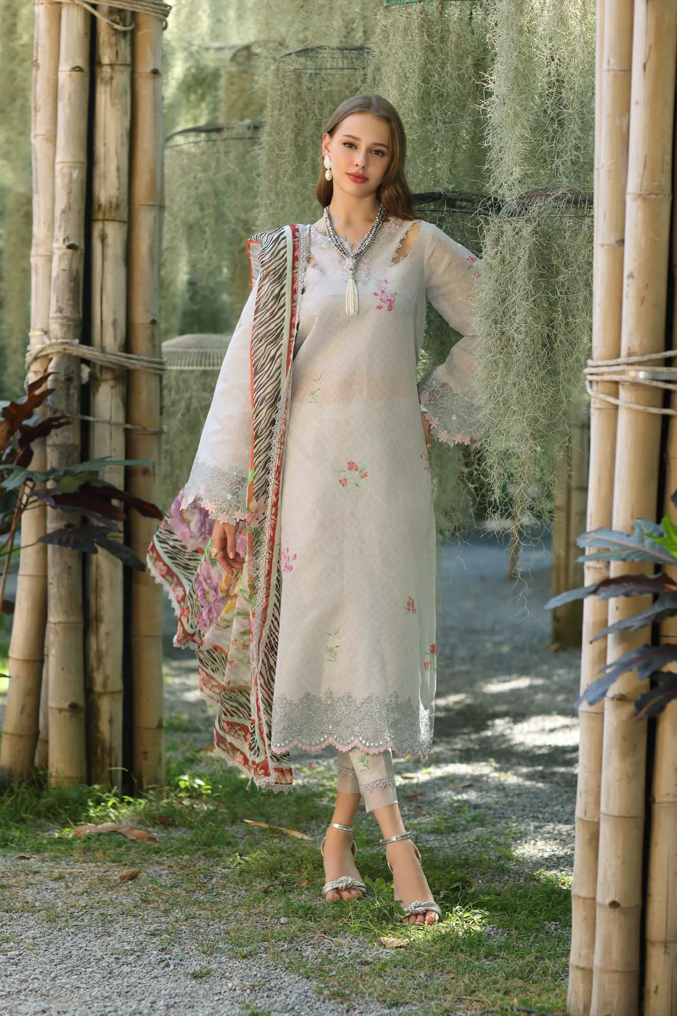 Noor by Saadia Asad Eid Luxe Printedkari Grey Chiffon – view 2 – Poshaq